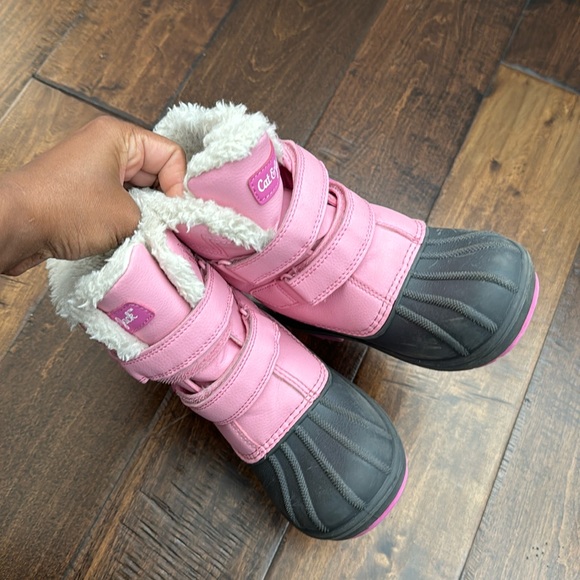 Girls cat & jack size 12 furry snow boots pink - Picture 1 of 6